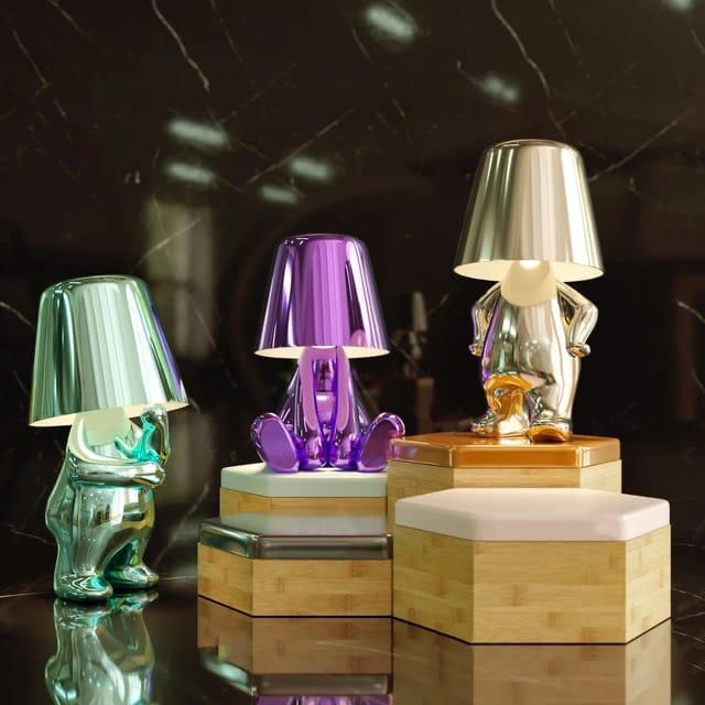 Moderne LED Tafellamp met Uniek Denker Ontwerp en Warm Wit Licht - Kunsthars Voet voor Stijlvolle Interieurs-4